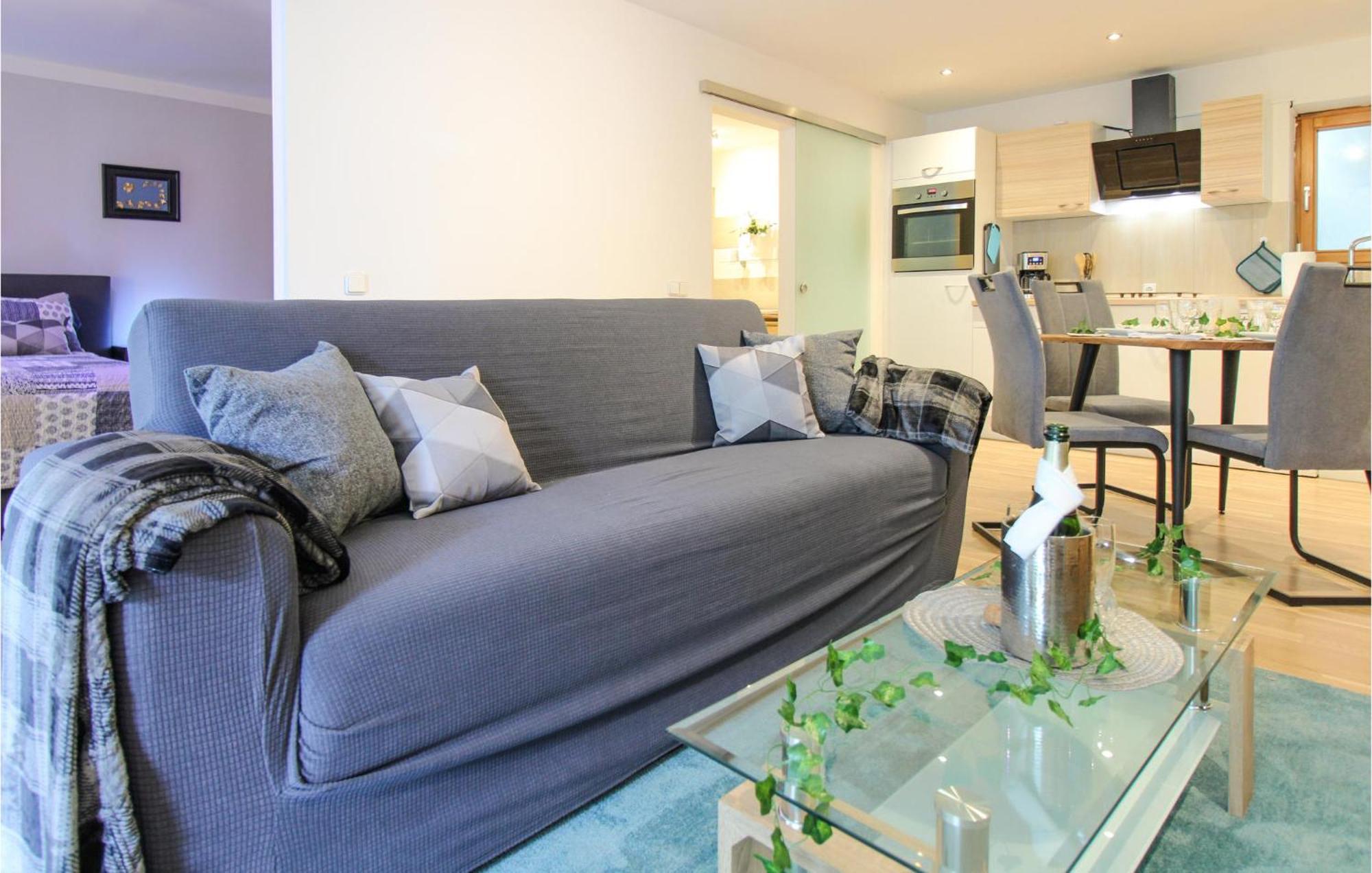 Stunning Apartment In Deggingen With Wifi ภายนอก รูปภาพ