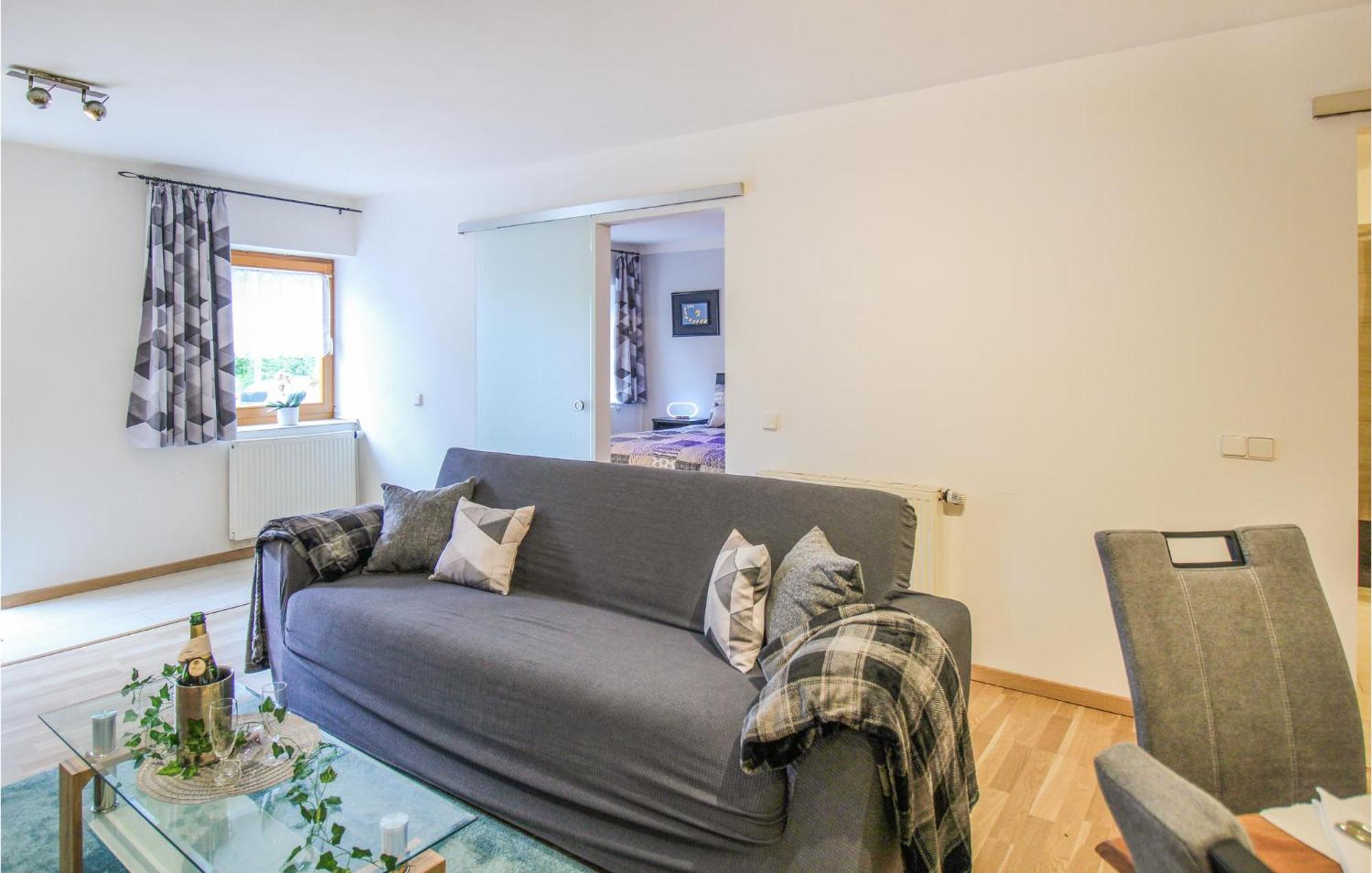 Stunning Apartment In Deggingen With Wifi ภายนอก รูปภาพ